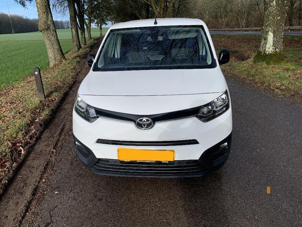 Toyota Proace City Le, Autos, Toyota, Particulier, ProAce, ABS, Caméra de recul, Régulateur de distance, Airbags, Air conditionné