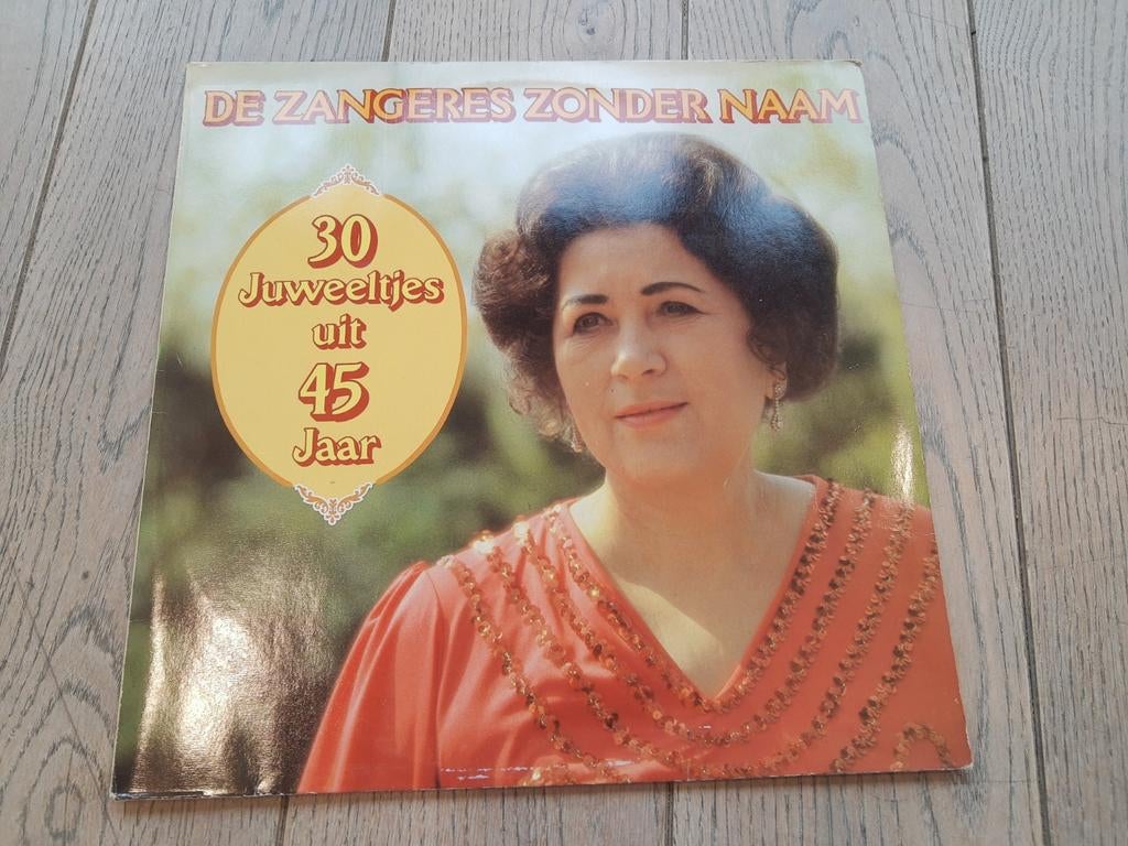 Lp : Zangeres zonder naam - 30 juweeltjes uit 45 jaar, Cd's en Dvd's, Ophalen of Verzenden, Zo goed als nieuw