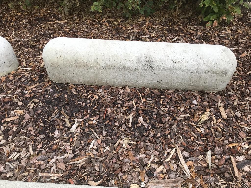 Betonnen afscheidingsblokken., Tuin en Terras, Ophalen, Zo goed als nieuw
