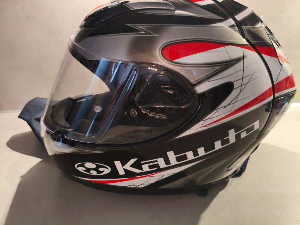 Casque japonais kabuto, Enlèvement