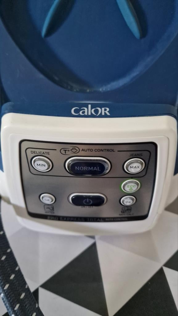 Stoomstrijkijzer  Calor, Elektronische apparatuur, Strijkijzers en Strijkplanken, Ophalen