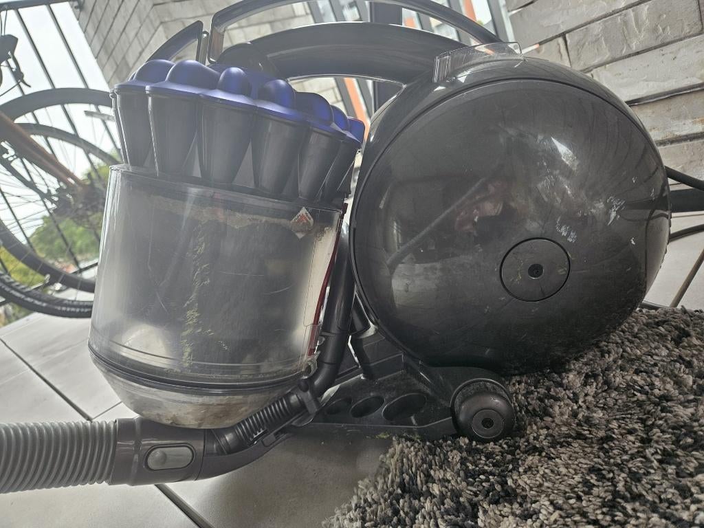 Aspirateur Dyson DC37 Allergy - Puissant, Sans Sac bon état, Enlèvement ou Envoi, Aspirateur, Réservoir, Utilisé