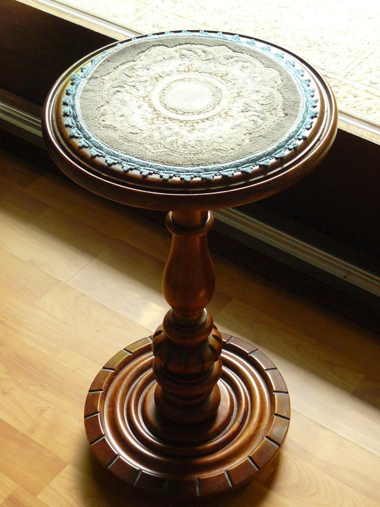 Pied de stalle Louis Philippe (klein model), Antiquités & Art, Enlèvement