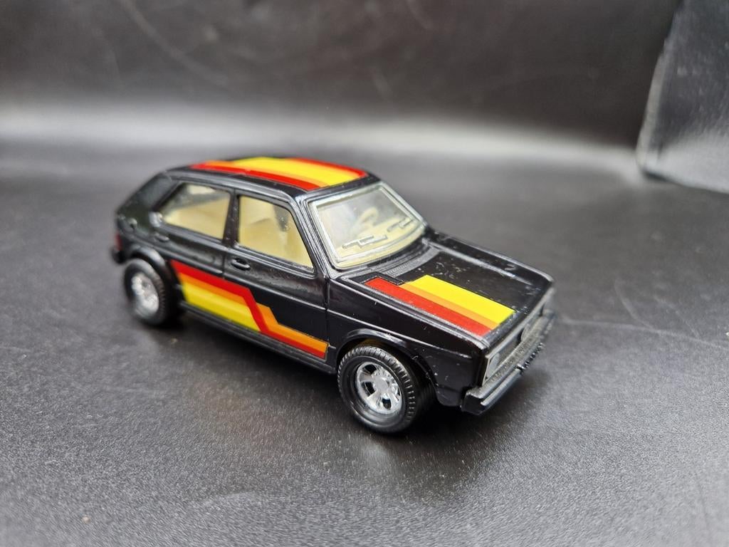 Matchbox Super Kings 1991 volkswagen Golf 1 k86, Enlèvement ou Envoi, Utilisé