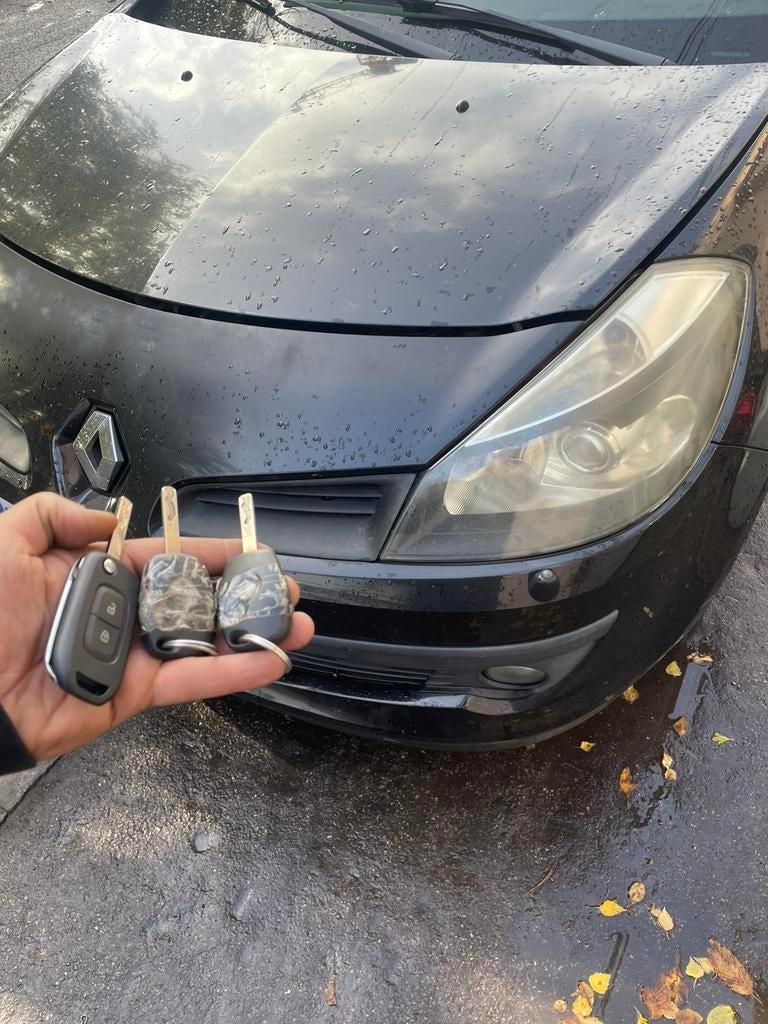 Besoin d’un double de cle Renault ?, Autos : Divers, Antivol, Neuf, Enlèvement