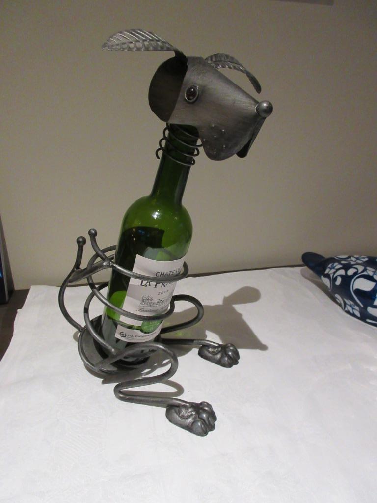 Porte-bouteille de vin en métal sculpture chien Brubaker, Enlèvement