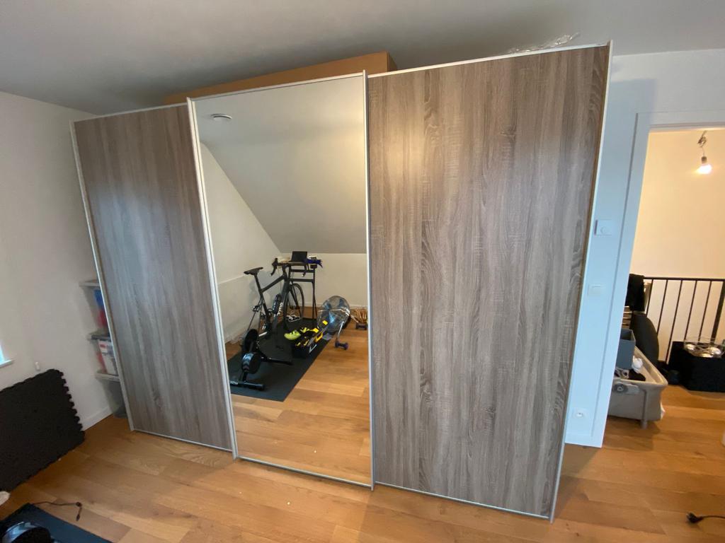 Schuifdeurkast met spiegel, Huis en Inrichting, Kasten | Roldeurkasten en Archiefkasten, Ophalen, Gebruikt, 200 cm of meer, Eikenhout