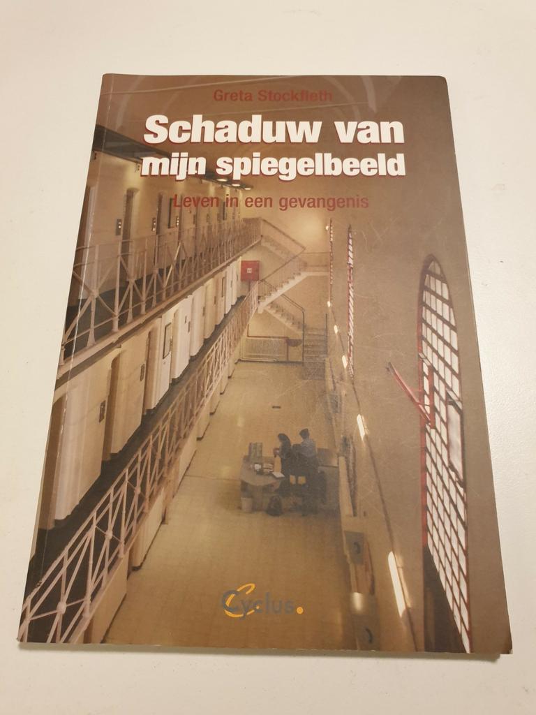 Greta Stockfleth - Schaduw van mijn spiegelbeeld. GEVANGENIS, Enlèvement ou Envoi, Comme neuf, Greta Stockfleth