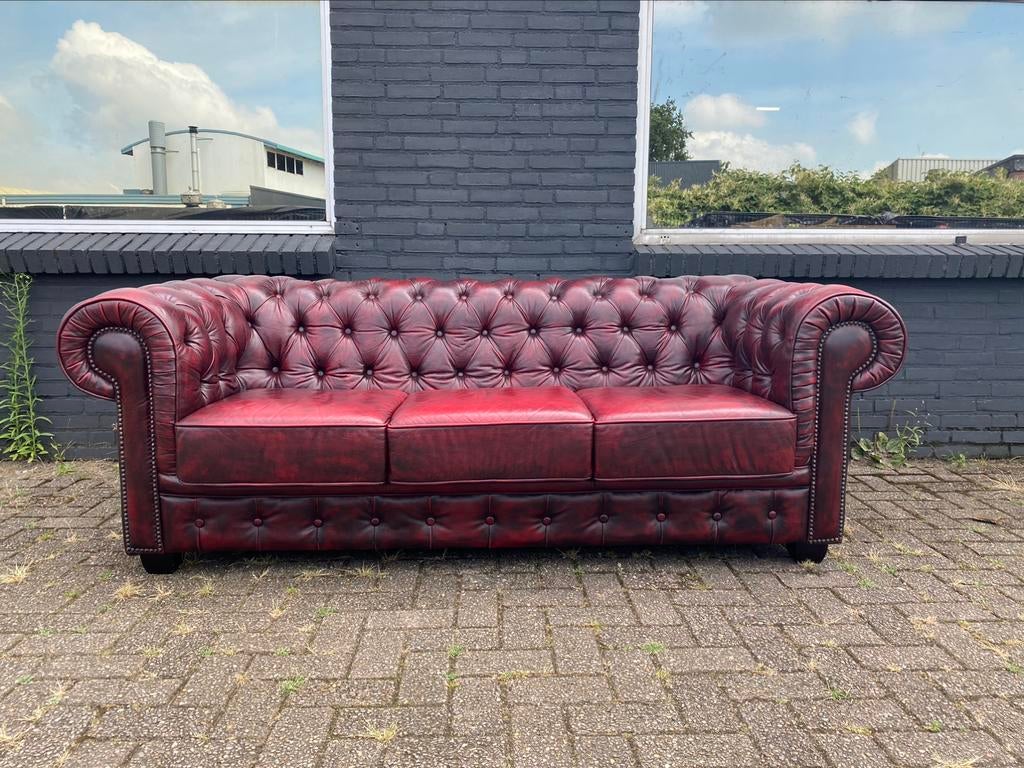 Ruime Chesterfield zetel oxblood rood GRATIS GELEVERD, Huis en Inrichting, Ophalen of Verzenden, Leer