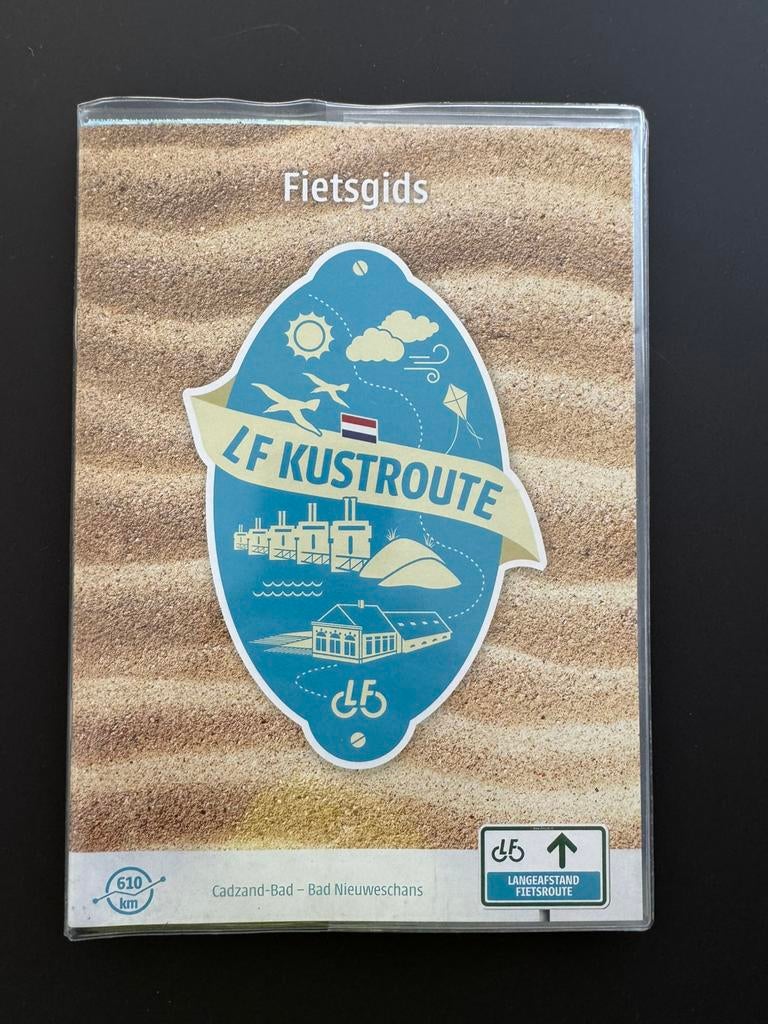 Fietsgids - LF Kustroute, Ophalen, Zo goed als nieuw