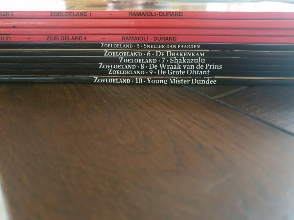 Zoeloeland: eerste 10 albums, Boeken, Complete serie of reeks, Ophalen, Gelezen