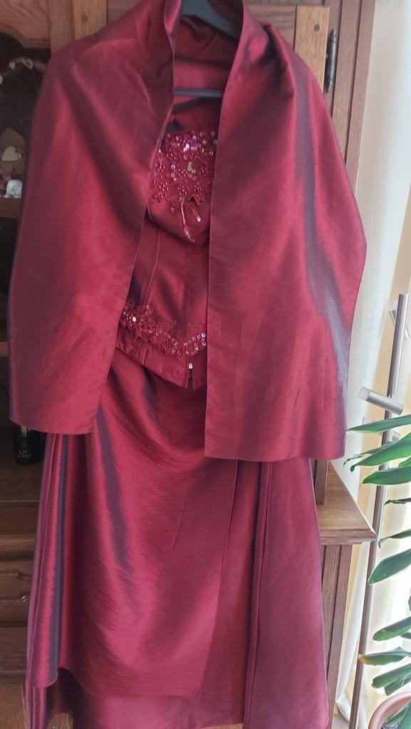 Ensemble de cérémonie taille 42, Vêtements | Femmes, Enlèvement ou Envoi, Comme neuf, Rouge