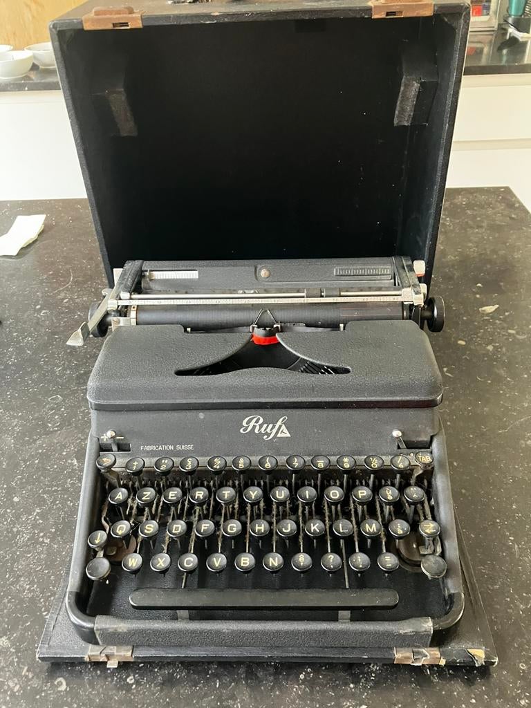Ruf typemachine/ made in Zwitserland., Enlèvement, Utilisé