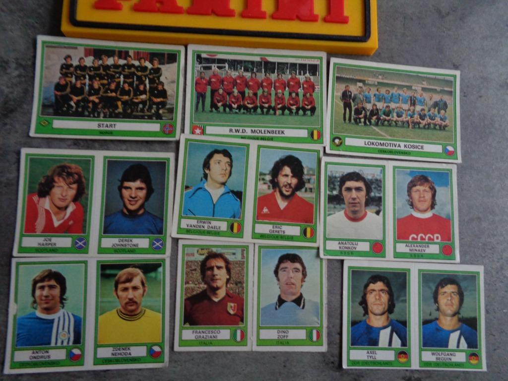 PANINI VOETBAL STICKERS EURO FOOTBALL 78 9 verschillende nrs, Hobby en Vrije tijd, Stickers en Plaatjes, Verzenden
