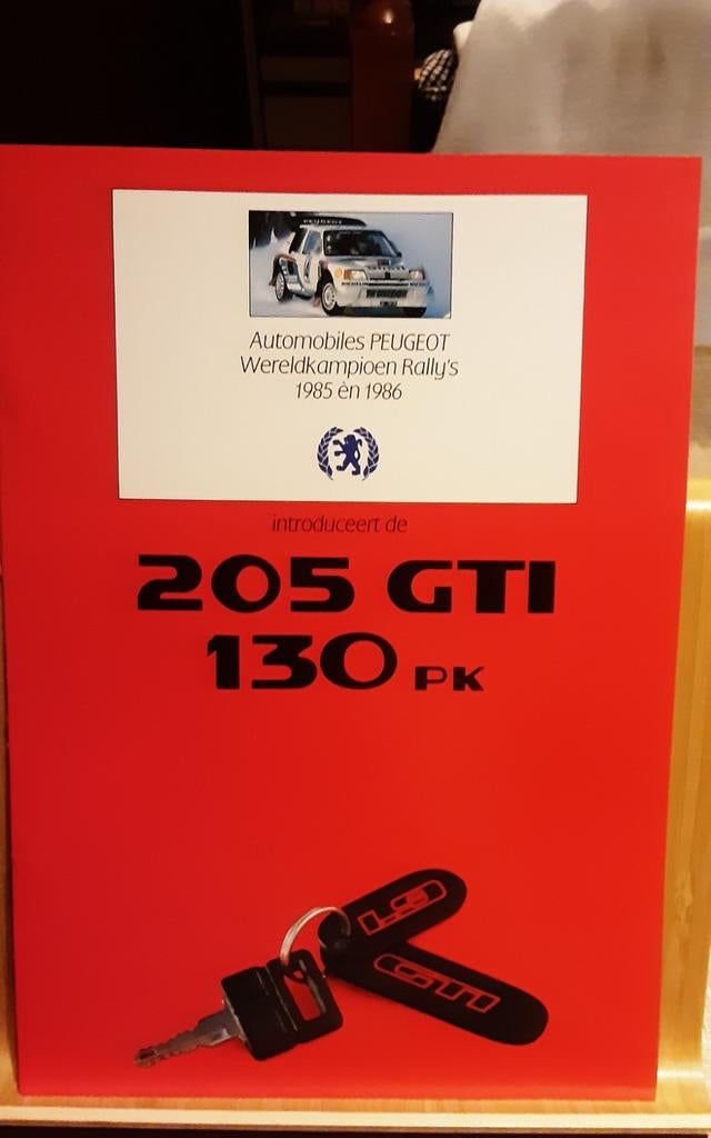PEUGEOT 205 gti brochure, Enlèvement ou Envoi, Peugeot
