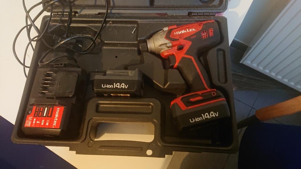 Maktec (Makita) slagschroevendraaier, Doe-het-zelf en Bouw, Gereedschap | Boormachines, Ophalen of Verzenden
