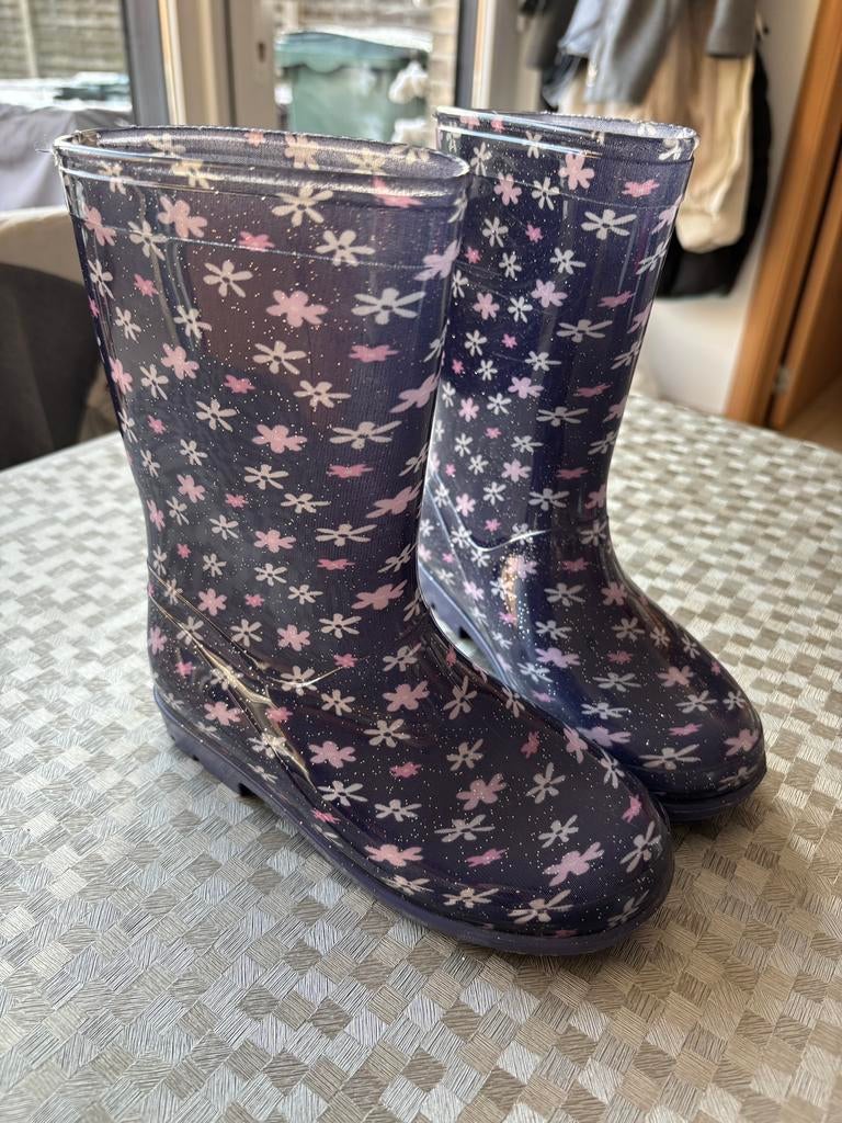 Regenlaarzen, Bottes, Enlèvement, Utilisé, Fille