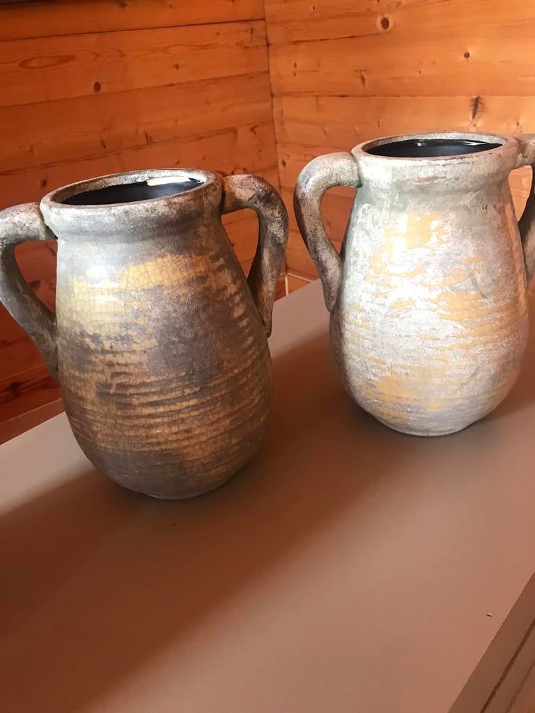 2 stuks stenen potjes met oor, Ophalen of Verzenden