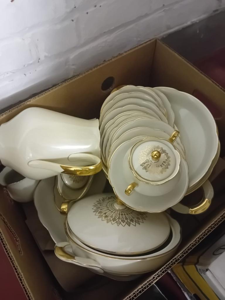 Porselein servies, Ophalen