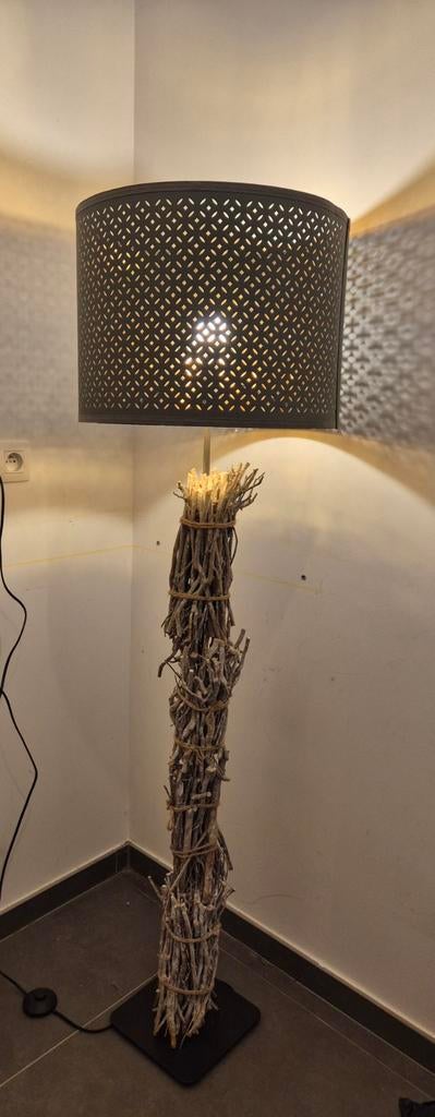 Lampe sur pied bois flottant, Enlèvement, Bois
