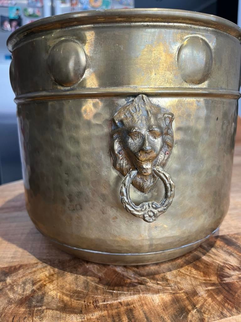 Joli vieux cache pot de décoration en bronze ou laiton, Ophalen, Brons