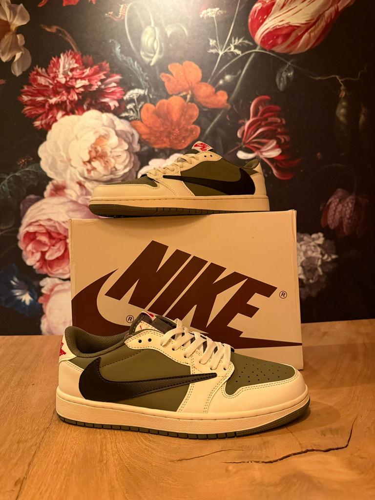 Travis scott schoenen medium olive 39 t/m 44, Ophalen of Verzenden