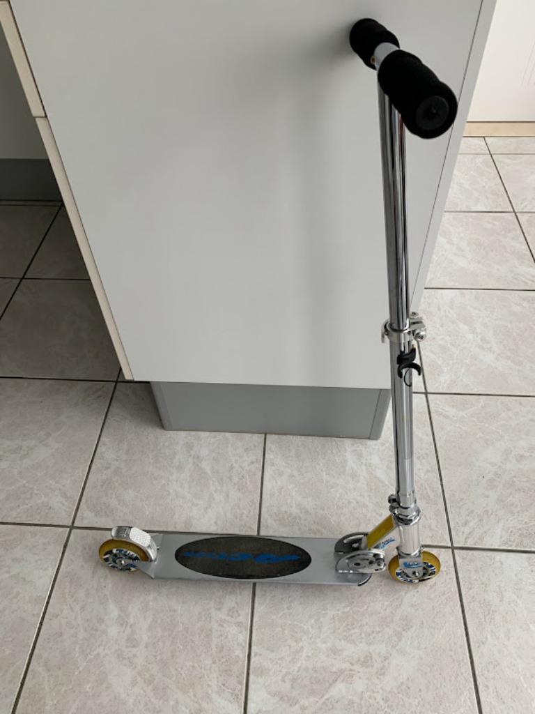 Step Limited Edition, Ophalen of Verzenden, Zo goed als nieuw, Gewone step, Scooter
