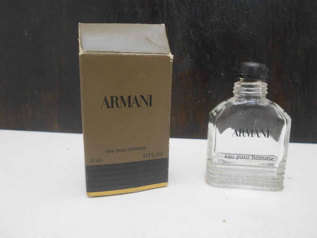 ancienne miniature parfum vide Armani Eau pour homme, Enlèvement ou Envoi, Utilisé, Miniature