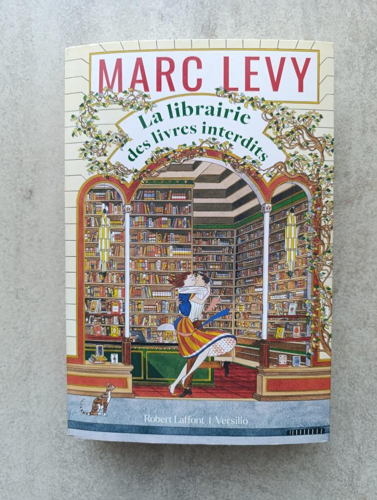 Livre Marc Levy La librairie des livres interdits, Livres, Enlèvement ou Envoi, Comme neuf, Marc Levy