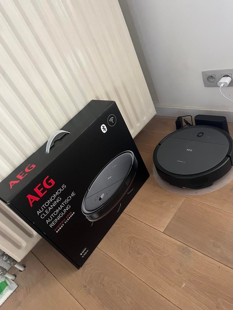 Robot Stofzuiger met Dweilfunctie, Elektronische apparatuur, Ophalen, Zo goed als nieuw, Robotstofzuiger