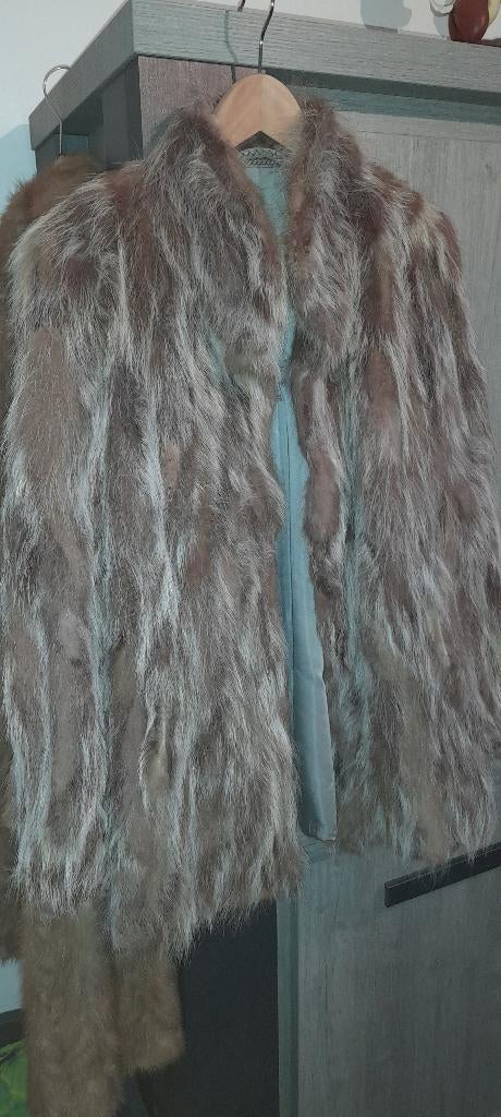Manteau en fourrure de marmotte, Enlèvement, Comme neuf