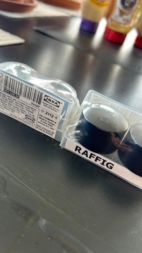 Ikea gordijn (roede) en ophangsysteem, Ophalen, Zwart
