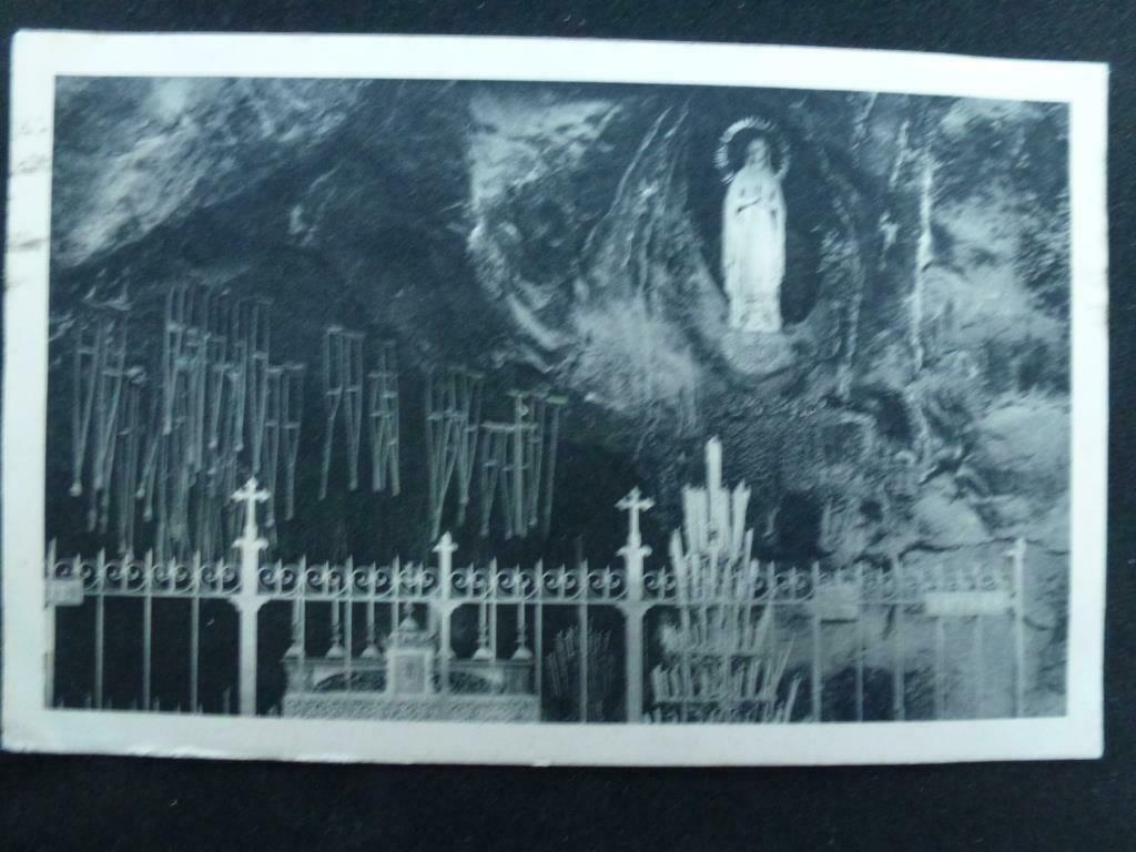 carte postale ancienne Lourdes La grotte miraculeuse, Collections, Envoi, 1920 à 1940, Affranchie, France