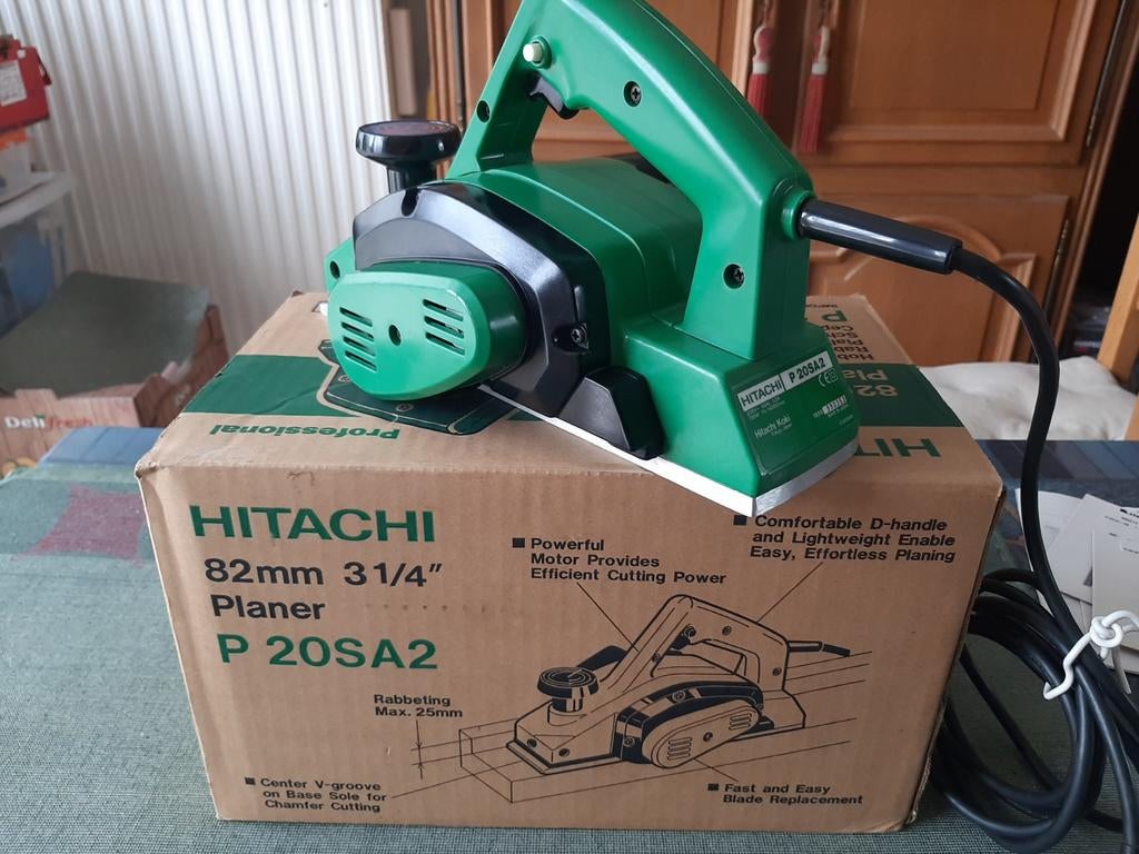 HITACHI P20 SA2 professionele schaafmachine nieuwstaat, Doe-het-zelf en Bouw
