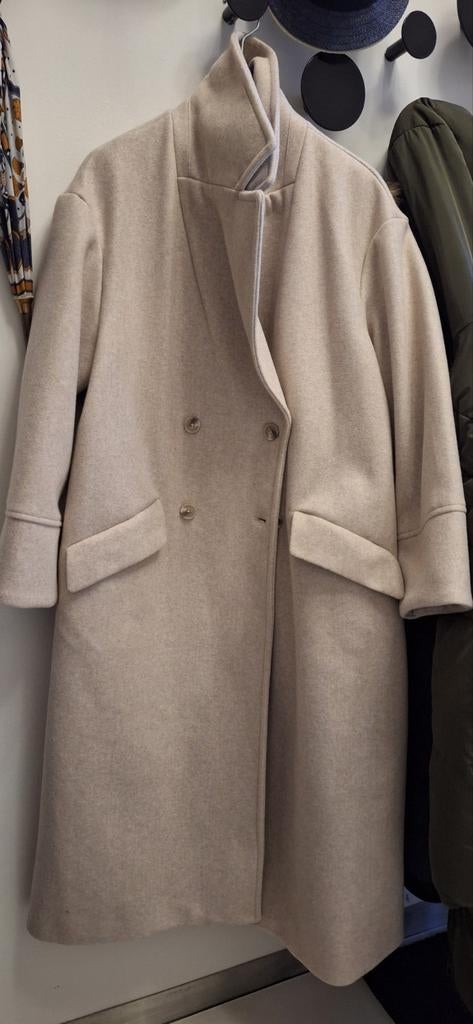 Petite cape Stradivarius, Enlèvement, Comme neuf