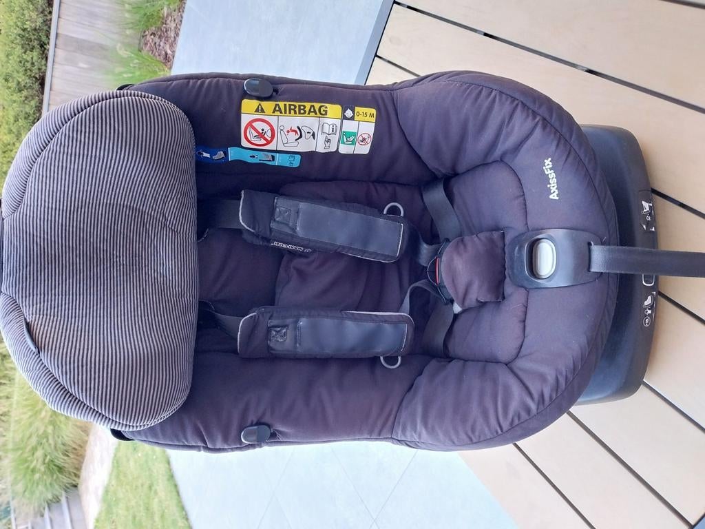 Maxi cosy Axissfix autostoel. 2 stuks beschikbaar., Ophalen, Gebruikt