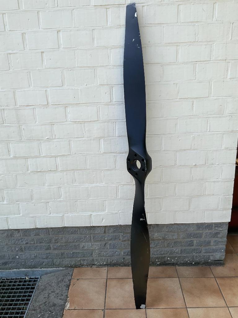 Vliegtuig propeller, Ophalen