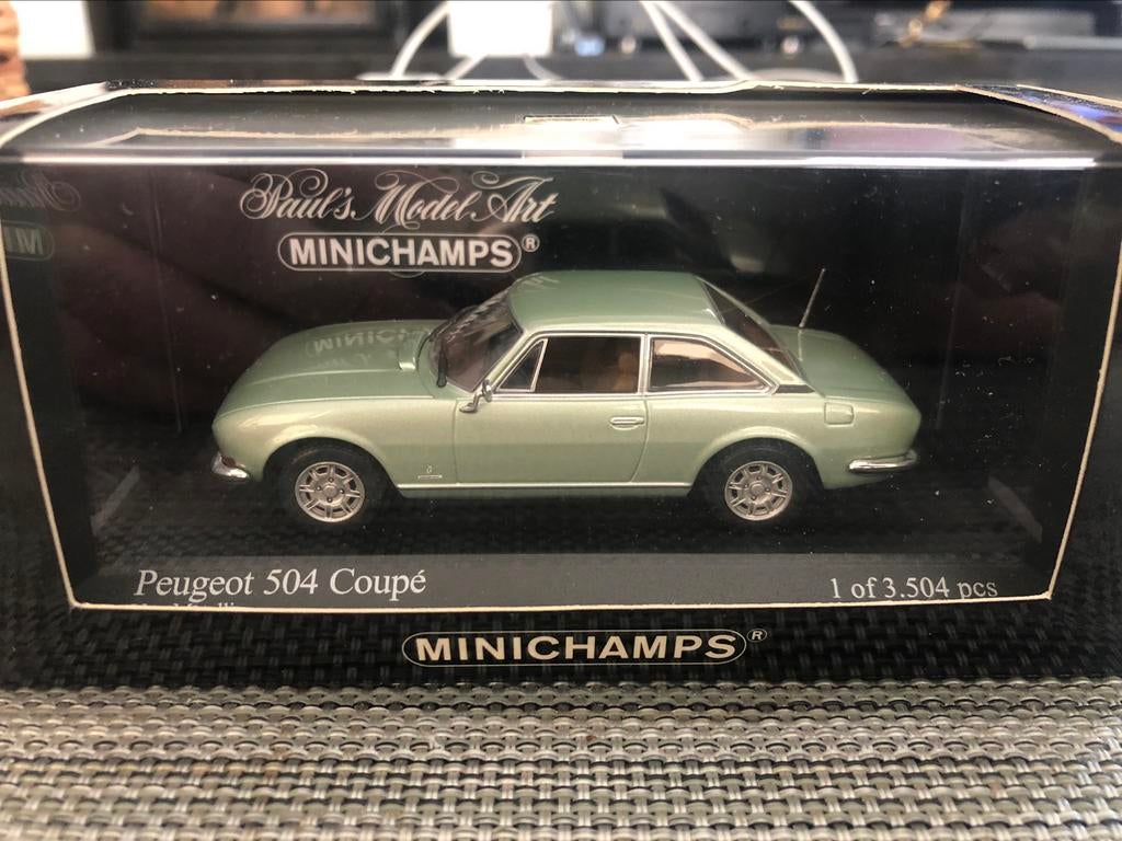 Peugeot 504 coupé 1/43 minichamps, Enlèvement, Comme neuf, Voiture, MiniChamps