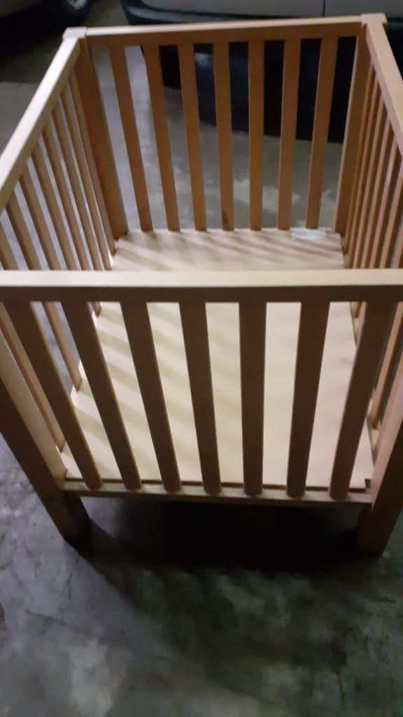 Lit pour bébé, Enlèvement, Comme neuf, Lit