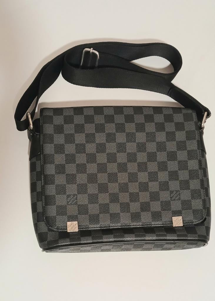 Sacoche LOUISE VUITTON., Bijoux, Sacs & Beauté, Sacs | Sacs à bandoulière, Enlèvement ou Envoi