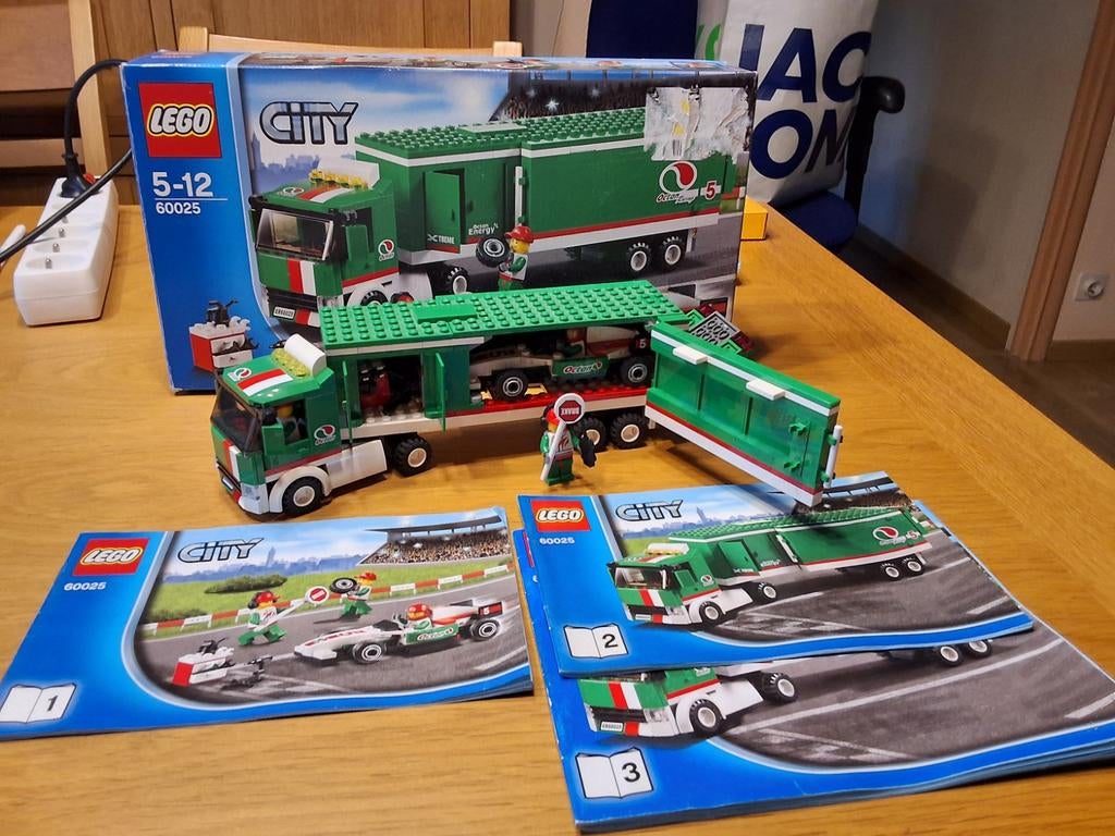 Lego city 60025 Le camion avec voiture de course f1, Enlèvement, Utilisé, Ensemble complet, Lego