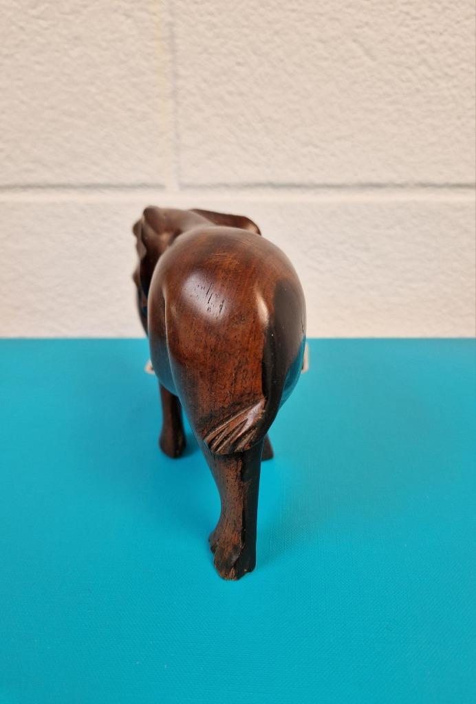Magnifique éléphant en bois sculpté, Enlèvement, Comme neuf, Animal sauvage, Statue ou Figurine