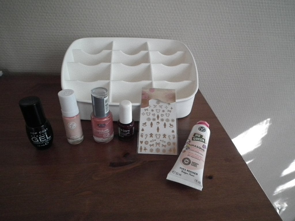 Opbergdoos met nagellak +..., Overige kleuren, Verzenden, Zo goed als nieuw, Handen en Nagels