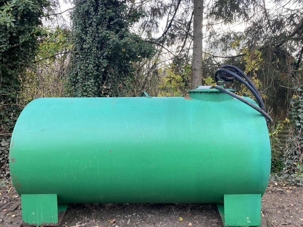 Mazouttank met pomp 3300 l, Enlèvement