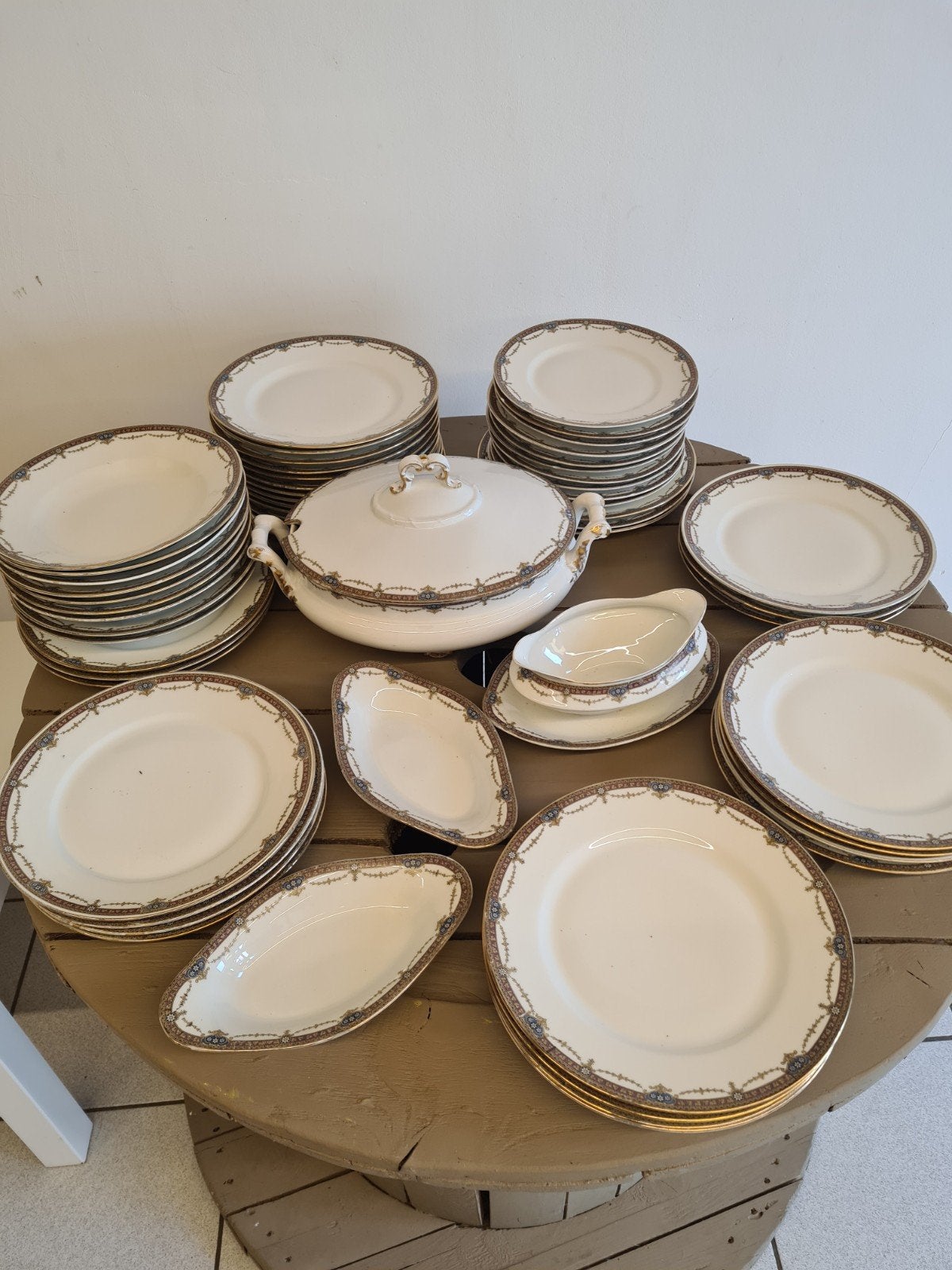 véritable service de porcelaine de limoges, Maison & Meubles, Enlèvement, Porcelaine