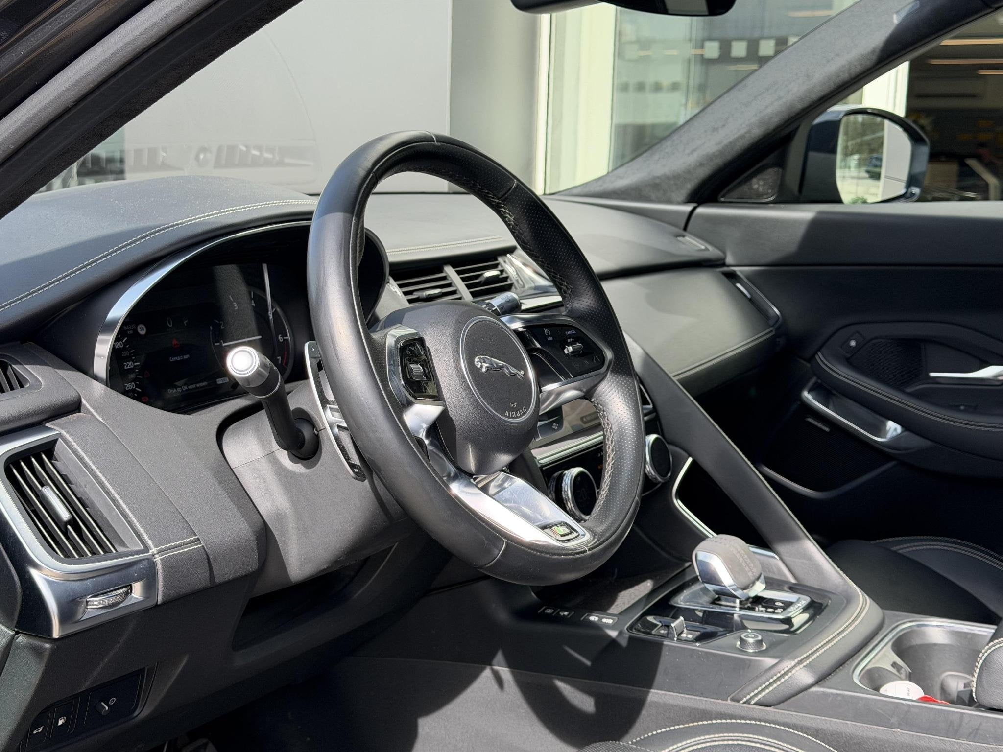Jaguar E-Pace P300e Aut. AWD R-Dynamic S, Auto's, Automaat, Stof, Gebruikt, 2173 kg