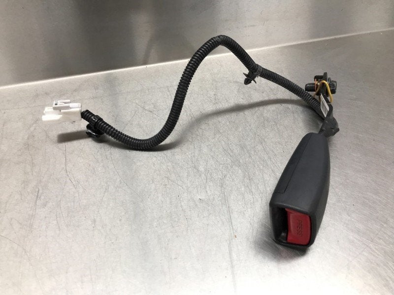 BOUCLE DE CEINTURE DE SECURITE AVANT GAUCHE Rio III (UB), Utilisé, Kia