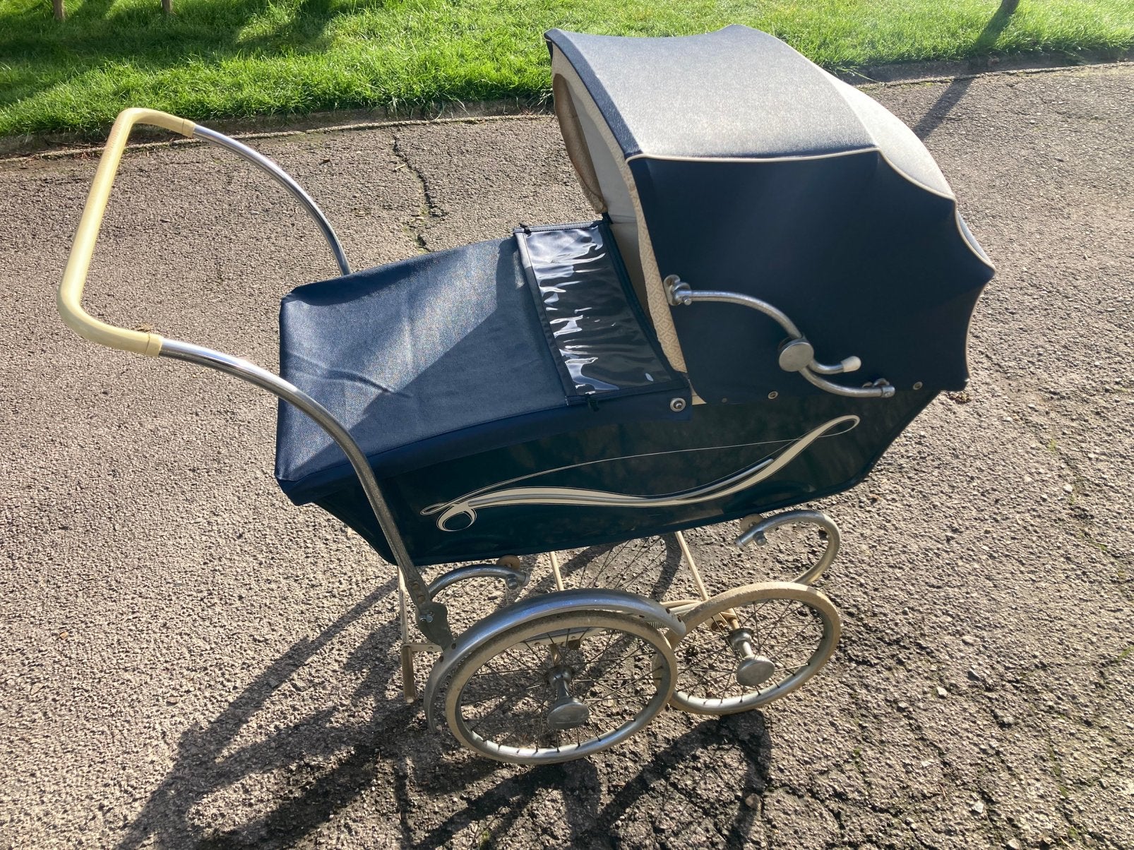 poussette vintage classique bleu foncé des années 60/70, Enlèvement, Autres types