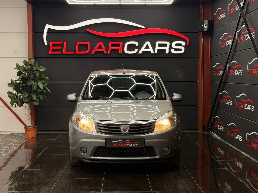 Dacia Sandero 1.2 benzine/Airco/Jaar Garantie*, Auto's, Voorwielaandrijving, Euro 5, Stof, Airconditioning