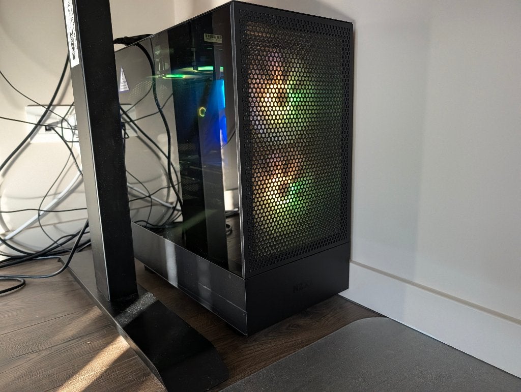 High-End Gaming PC (Ryzen 7 7800X3D + RTX 4070), Ophalen, 32 GB, Met monitor, Zo goed als nieuw